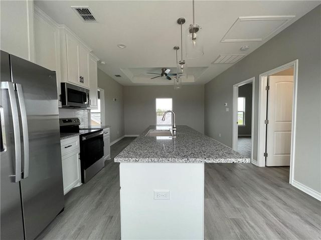 14202 Marina Dr B, Corpus Christi, TX 78418