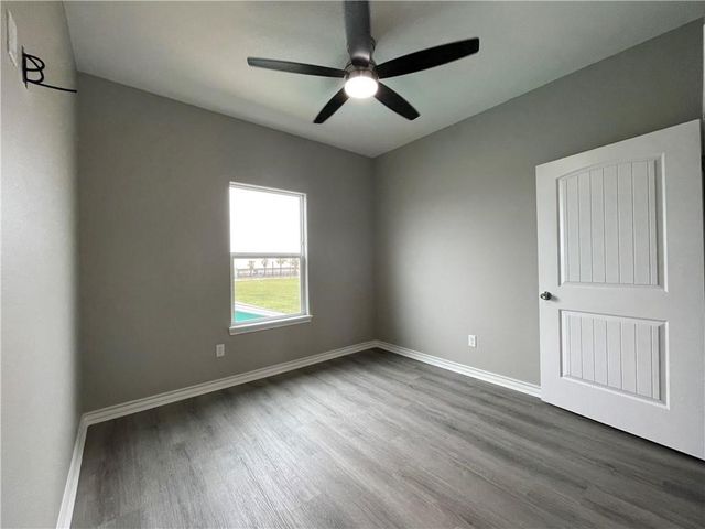 14202 Marina Dr B, Corpus Christi, TX 78418