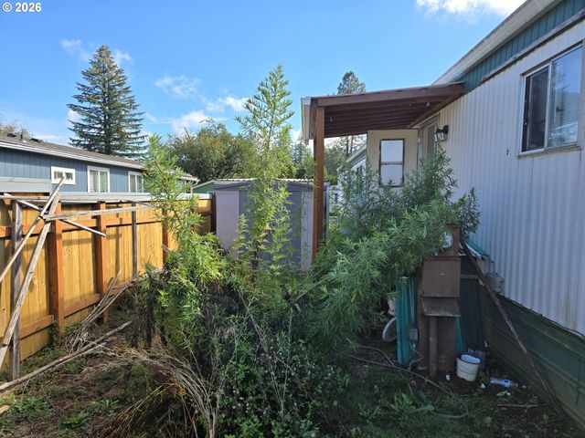 26801 Ne 9TH St 46, Camas, WA 98607