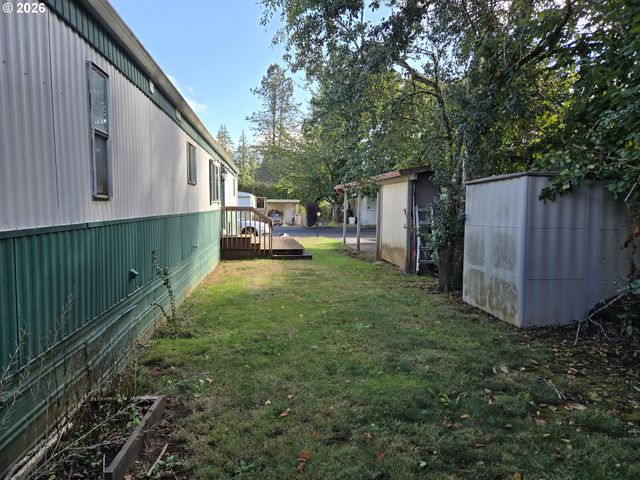 26801 Ne 9TH St 46, Camas, WA 98607