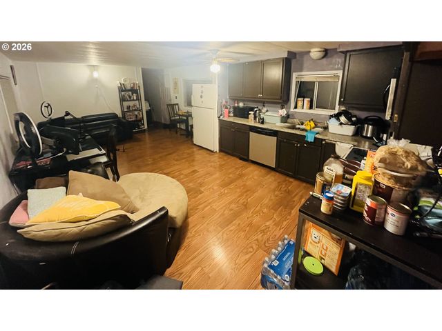 26801 Ne 9TH St 46, Camas, WA 98607