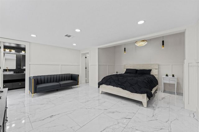 4440 HUNTINGTON STREET NE, St Petersburg, FL 33703