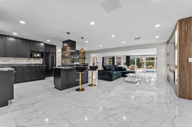 4440 HUNTINGTON STREET NE, St Petersburg, FL 33703