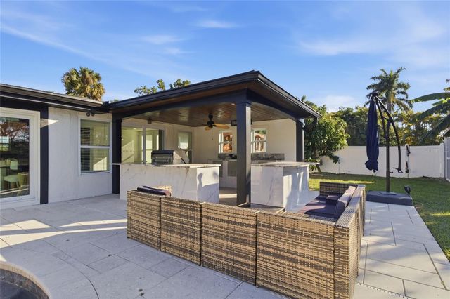 4440 HUNTINGTON STREET NE, St Petersburg, FL 33703