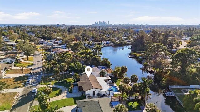 4440 HUNTINGTON STREET NE, St Petersburg, FL 33703