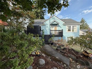 618 N 125th Street, Seattle, WA 98133