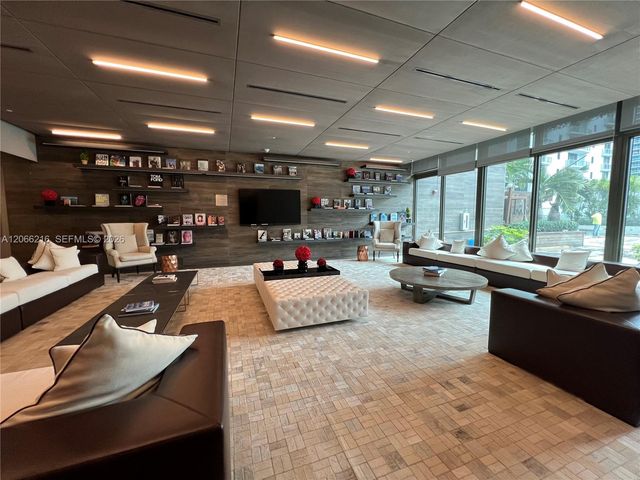 1080 Brickell Avenue 2805, Miami, FL 33131