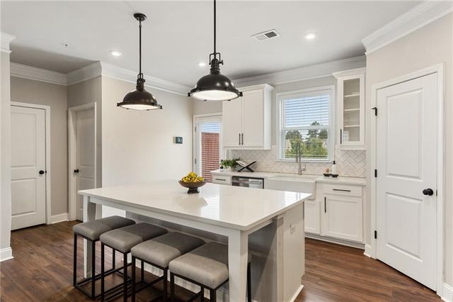 6469 Brookside Boulevard SE, Mableton, GA 30126