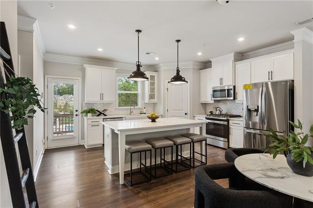 6469 Brookside Boulevard SE, Mableton, GA 30126