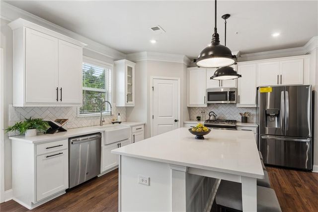 6469 Brookside Boulevard SE, Mableton, GA 30126