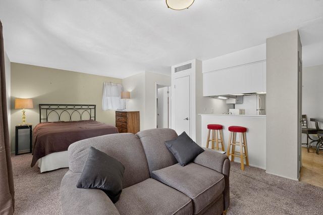 1601 Pennsylvania Street NE I-16, Albuquerque, NM 87110