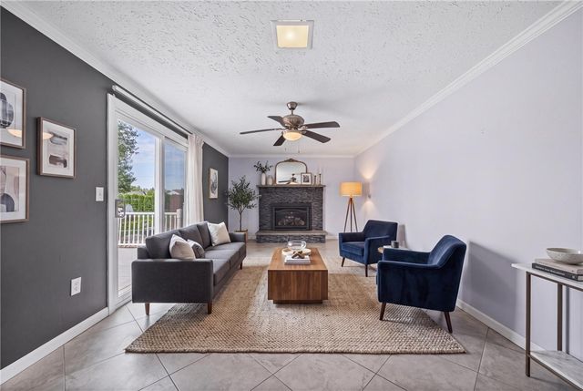 46 Olde Harbour, Greece, NY 14612