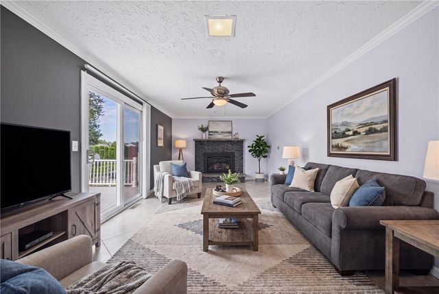 46 Olde Harbour, Greece, NY 14612