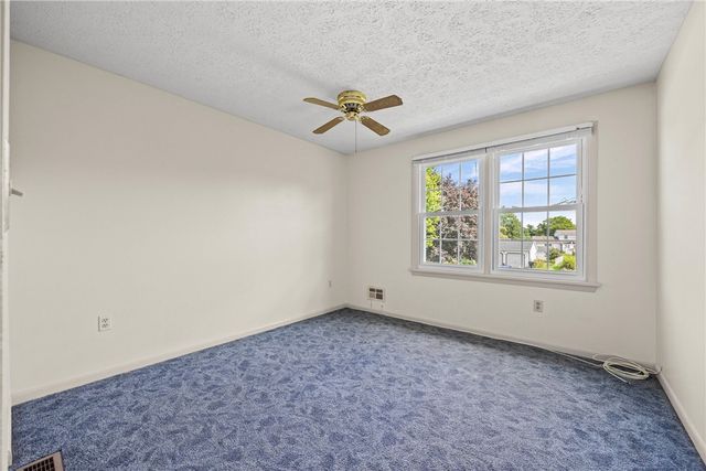 46 Olde Harbour, Greece, NY 14612