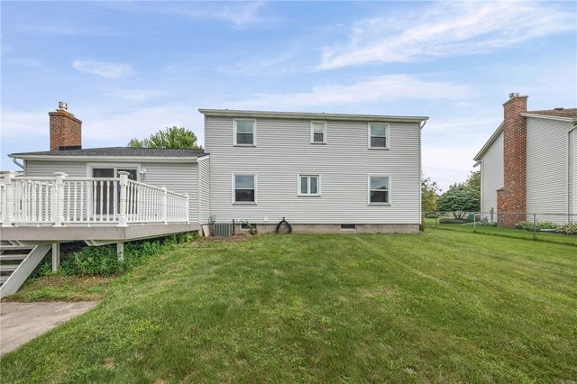 46 Olde Harbour, Greece, NY 14612