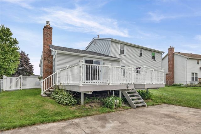 46 Olde Harbour, Greece, NY 14612