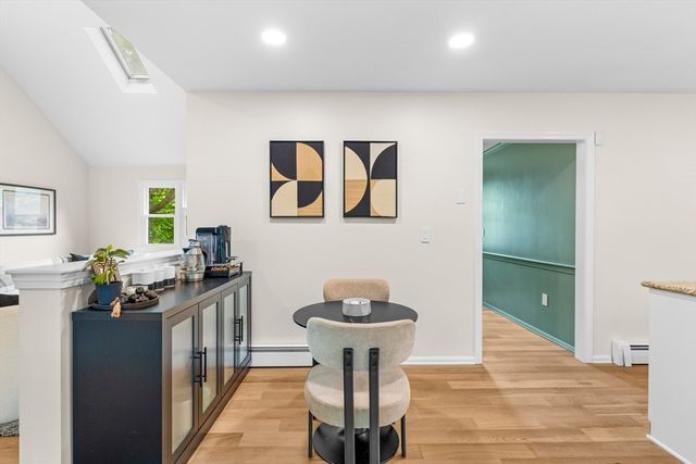 42 Brookside Dr, Uxbridge, MA 01569