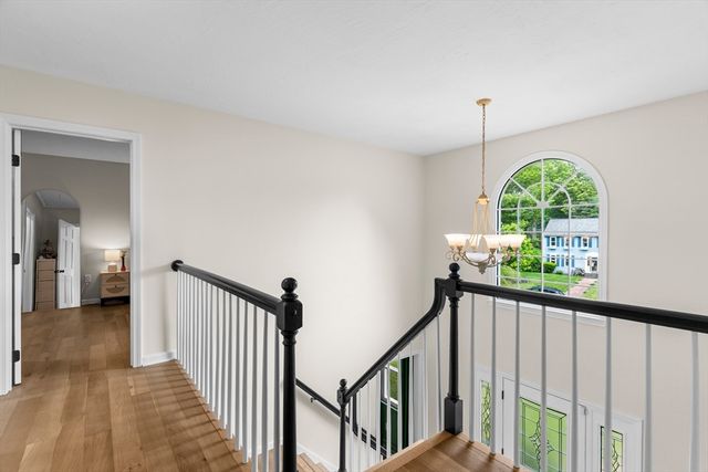 42 Brookside Dr, Uxbridge, MA 01569