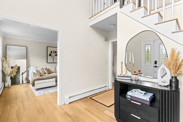 42 Brookside Dr, Uxbridge, MA 01569