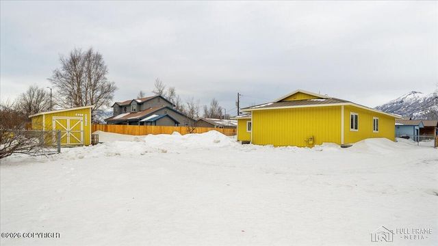 421 E Gold Key Lane, Palmer, AK 99645