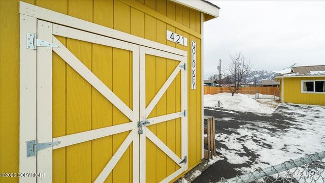 421 E Gold Key Lane, Palmer, AK 99645
