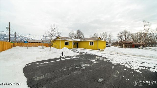 421 E Gold Key Lane, Palmer, AK 99645