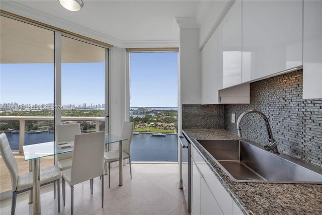 4779 Collins Ave 1706, Miami Beach, FL 33140