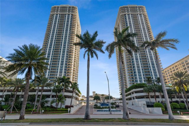 4779 Collins Ave 1706, Miami Beach, FL 33140