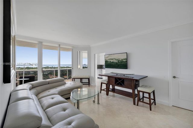 4779 Collins Ave 1706, Miami Beach, FL 33140