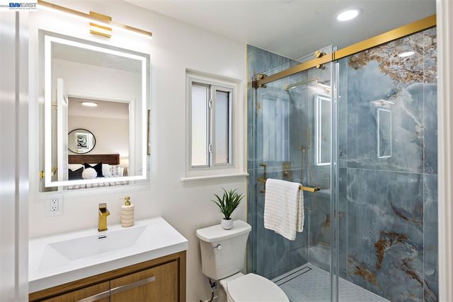 321 Semillon Cir, Clayton, CA 94517