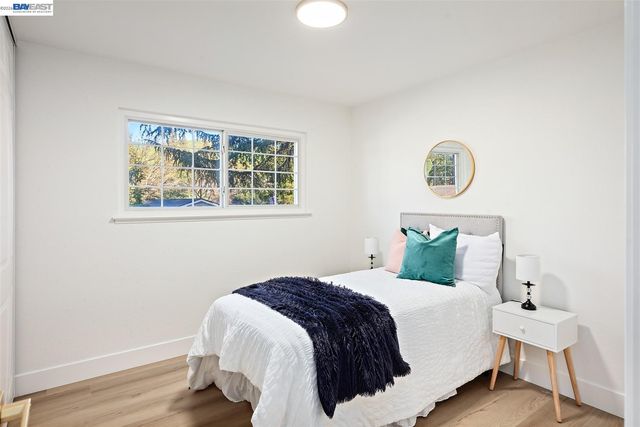 321 Semillon Cir, Clayton, CA 94517