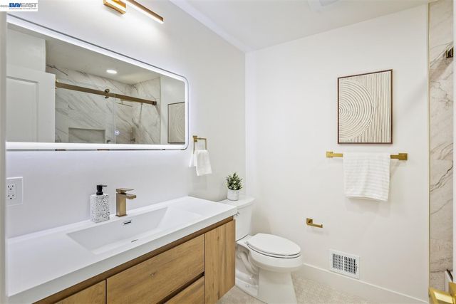 321 Semillon Cir, Clayton, CA 94517