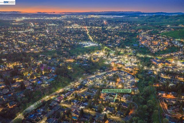321 Semillon Cir, Clayton, CA 94517