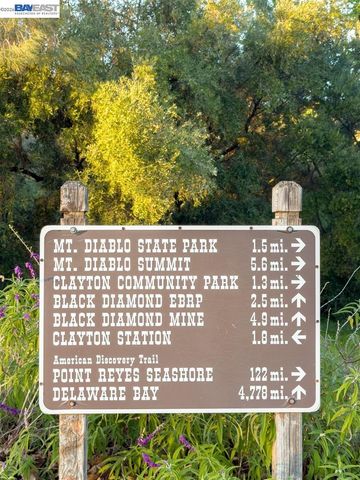 321 Semillon Cir, Clayton, CA 94517