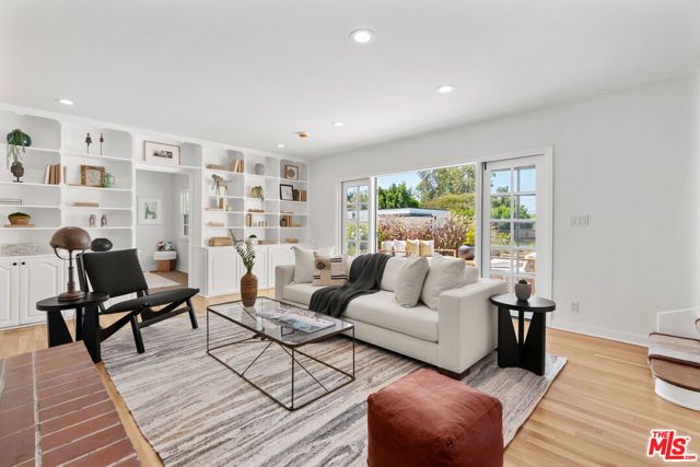 13009 Greenleaf Street, Studio City (los Angeles), CA 91604