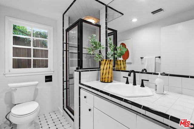 13009 Greenleaf Street, Studio City (los Angeles), CA 91604
