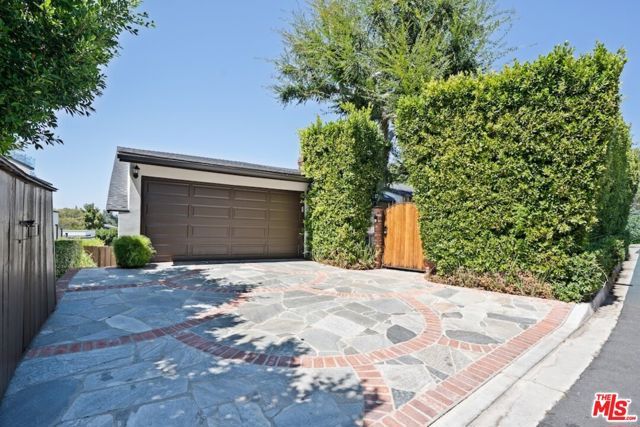 13009 Greenleaf Street, Studio City (los Angeles), CA 91604