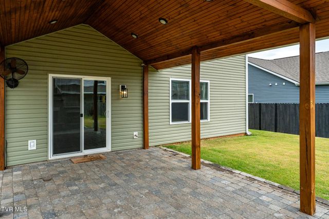 1177 Raccoon Lane, Piney Flats, TN 37686