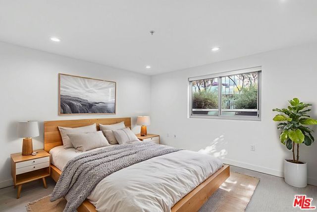 901 S Flower Street 401, Los Angeles, CA 90015