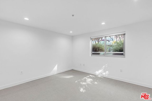 901 S Flower Street 401, Los Angeles, CA 90015