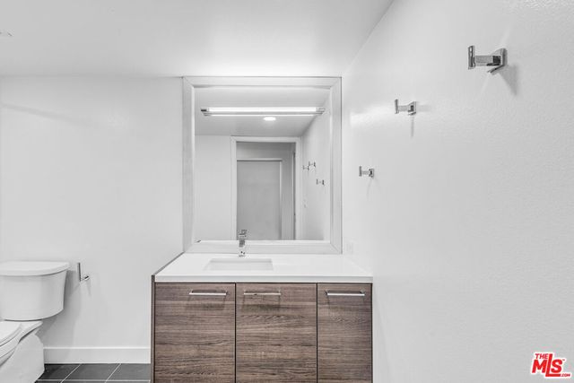 901 S Flower Street 401, Los Angeles, CA 90015