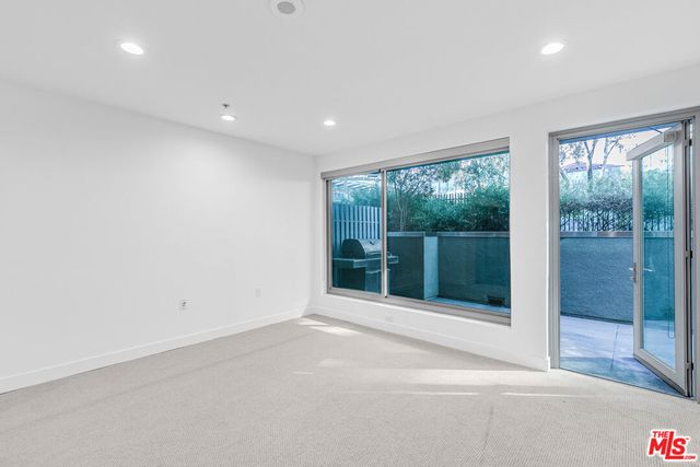 901 S Flower Street 401, Los Angeles, CA 90015