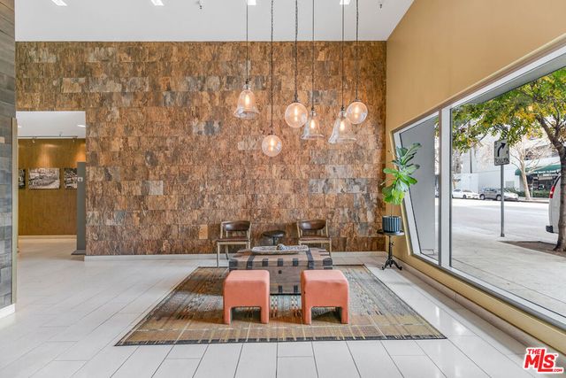 901 S Flower Street 401, Los Angeles, CA 90015