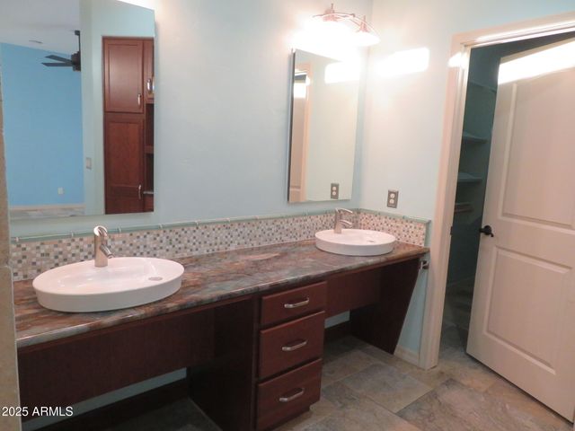 2978 GLENVIEW Drive, Sierra Vista, AZ 85650