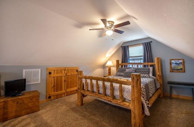 807 Surf Street, Stockton, MO 65785