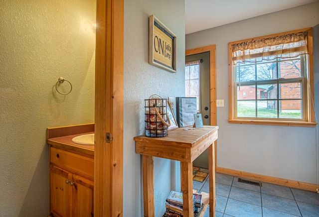 807 Surf Street, Stockton, MO 65785