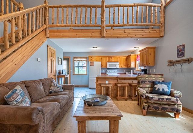 807 Surf Street, Stockton, MO 65785