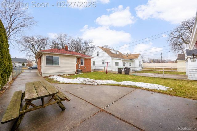 7179 Ziegler Street, Taylor, MI 48180