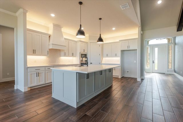 1017 Paradise Parkway, Poolville, TX 76487