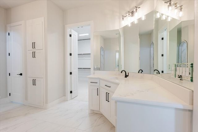 1017 Paradise Parkway, Poolville, TX 76487